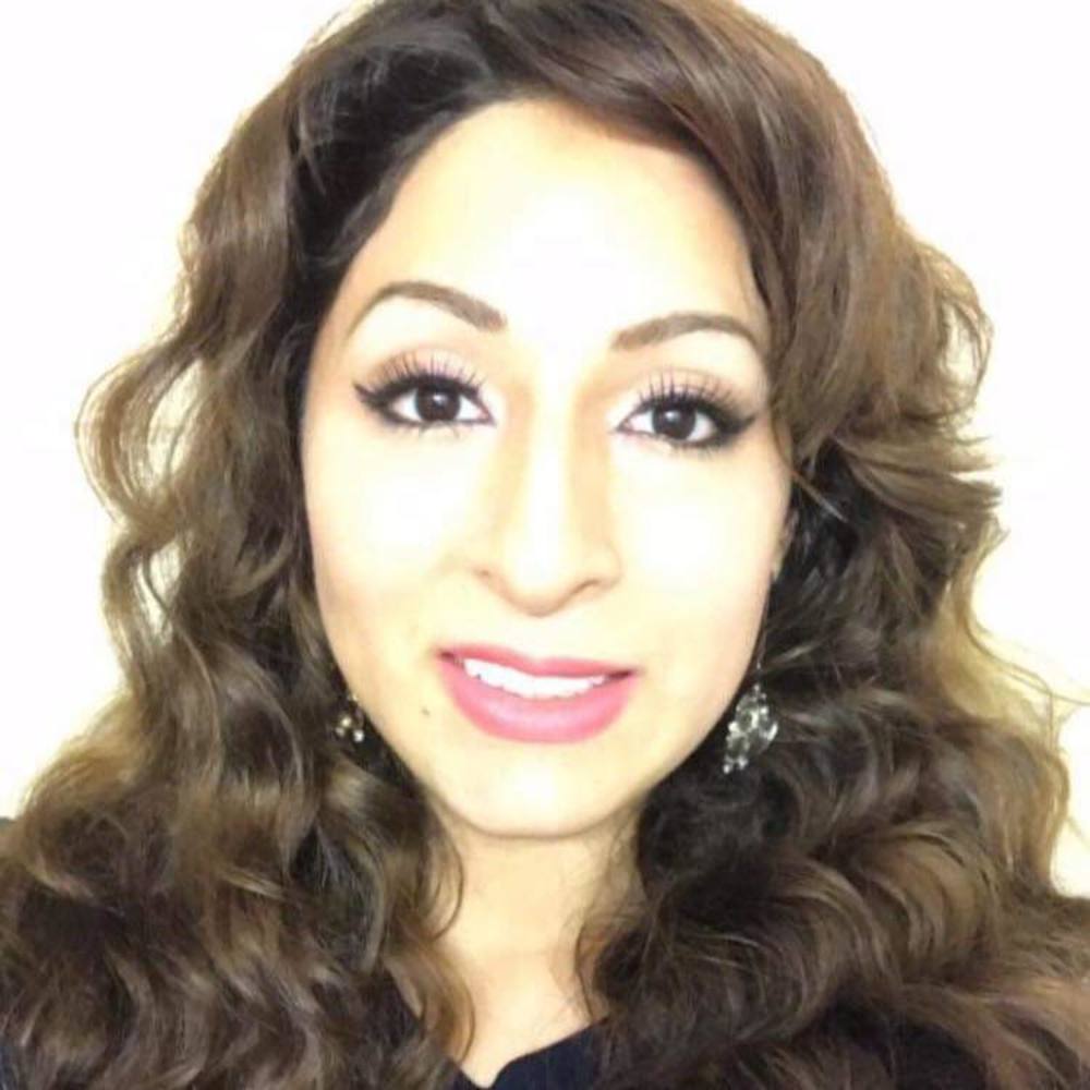 Meet your Posher, Stacy